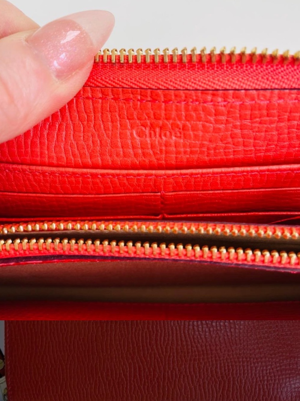 Chloe Red Zip-Around Bow Wallet - Picture 7 of 8
